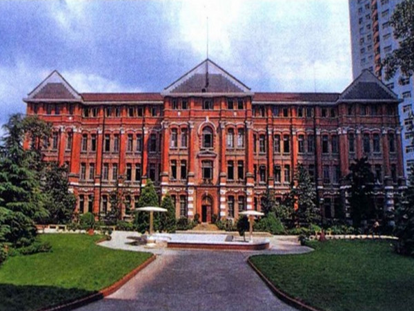 寰愭眹涓鏁欏妤